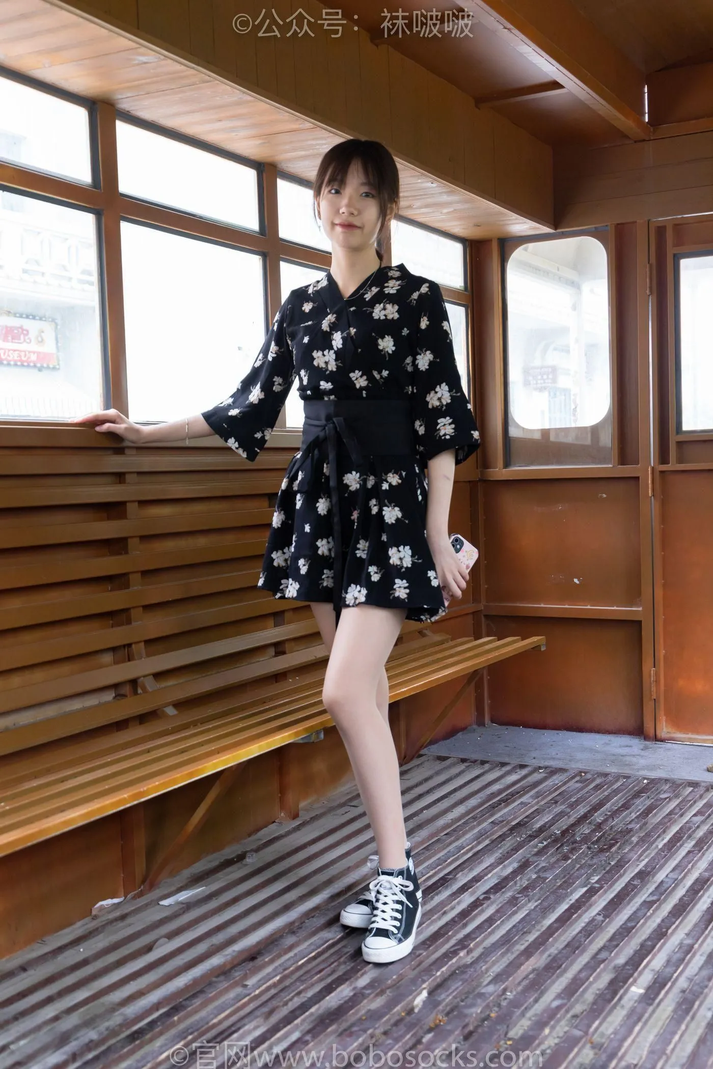 [BoBoSocks袜啵啵]NO.013 小甜豆-匡威帆布鞋、浅灰色短棉袜、肉丝 [132P]插图5